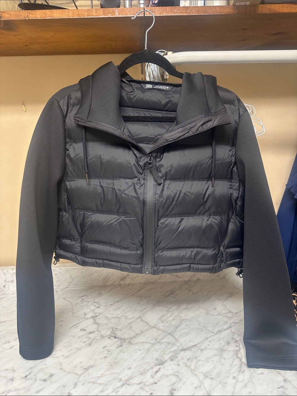 Women's Black Cropped Puffer Hybrid Jacket